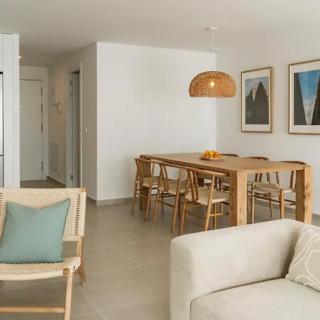 58 Stylish 3br, Pool, Near Marbella *