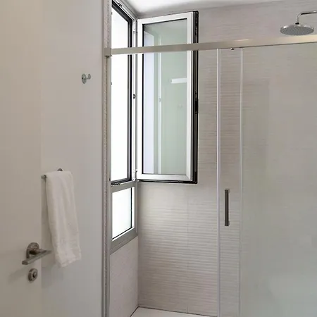 Lejlighed 58 Stylish 3br, Pool, Near Marbella *